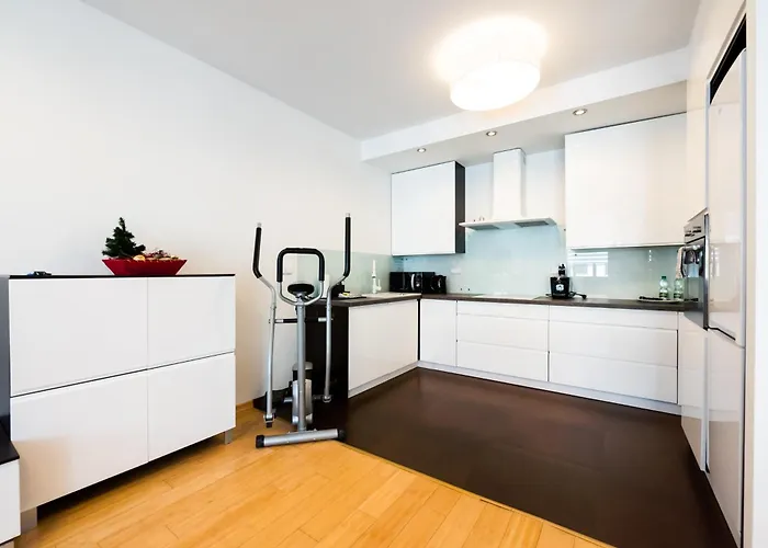 Lejlighed Mokotow Sunlight By Bookinghost Warszawa